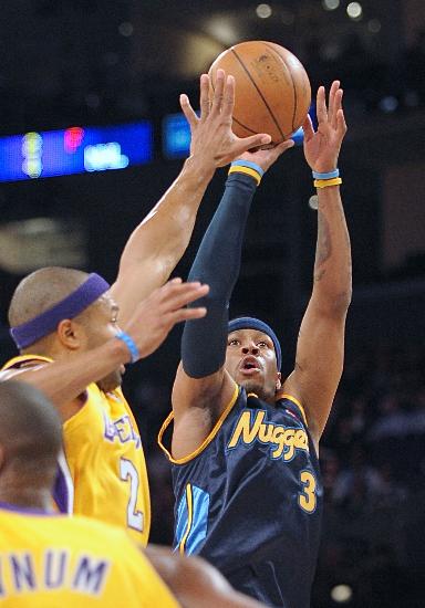 了他个人的 了他个人的