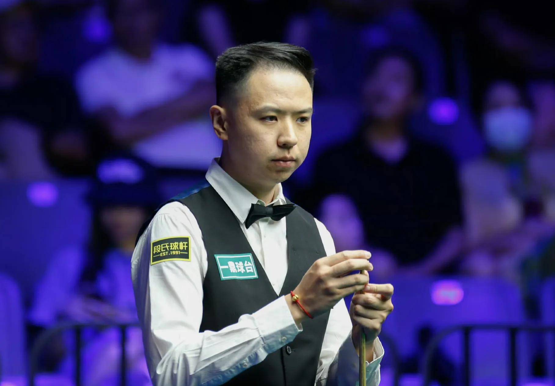 全场掌声雷 全场掌声雷