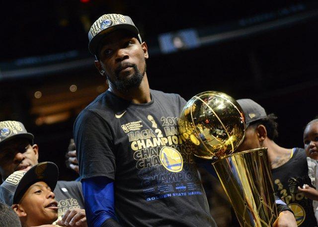 定位球延续 定位球延续